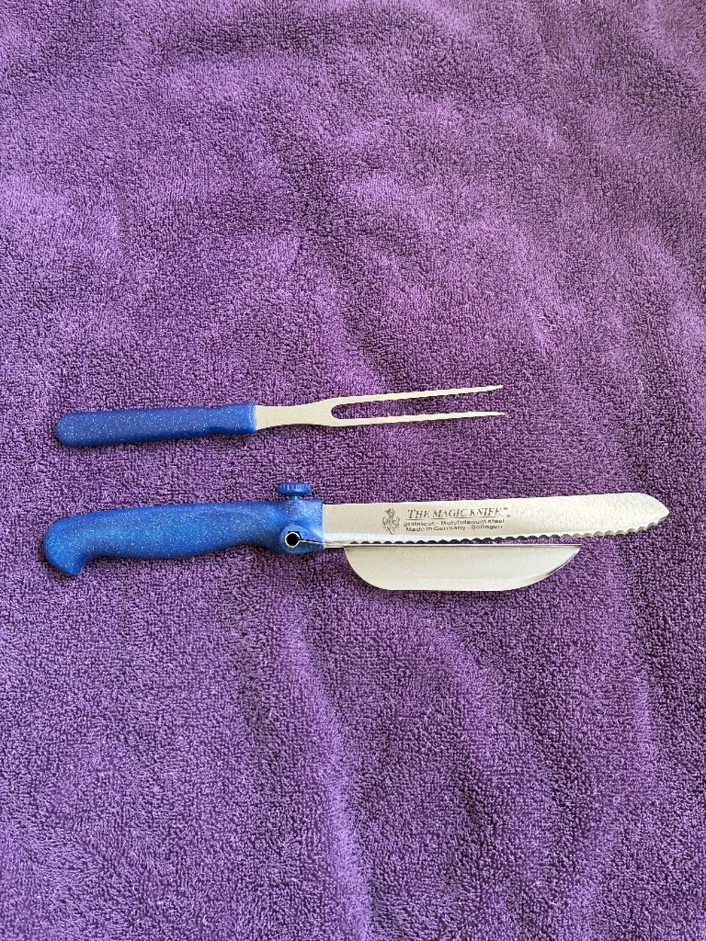New in Box The Magic Knife 2 pc Set